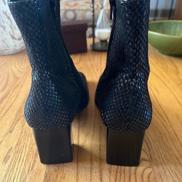 Naturalizer Boots Women’s 9 Snake Skin Print Chunky Heel Ankle Leather - Picture 8 of 11